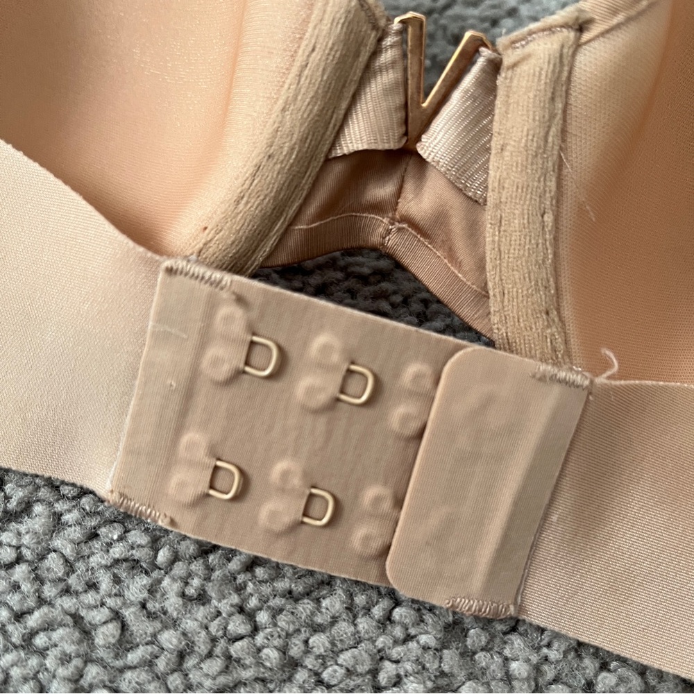 Victoria’s Secret Illusions Strapless Bra - Picture 4 of 7